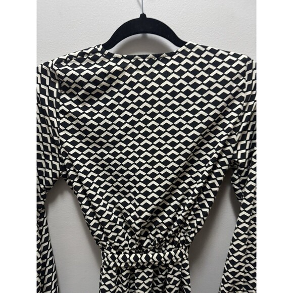 VICI Black & White Geometric Faux Wrap Dress Tychee - Size Small - Picture 6 of 7